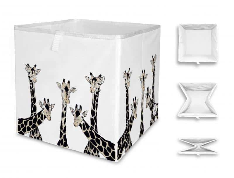 Levně Butter Kings Úložná krabice friendly giraffes, 32x32cm