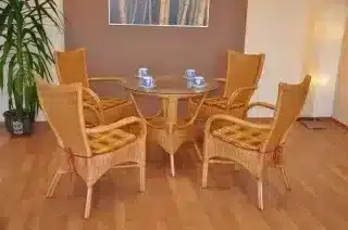 Ratanová jídelní souprava Wanuta - medová