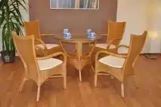 Ratanová jídelní souprava Wanuta - medová