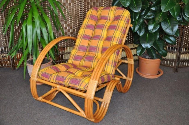 Ratanové křeslo polohovací - medové