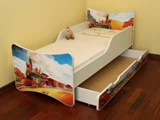 Dětska postel Vláček