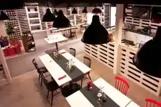 Dřevěná židle 311 035 Ironica