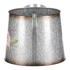 Kovový obal na květiny, tvar konve. Design s růžemi. OK6390