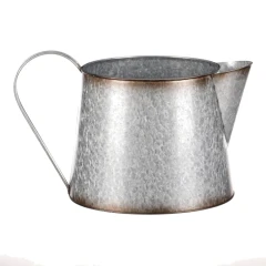 Kovový obal na květiny, tvar konve. Design s růžemi. OK6390