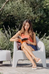PETRA ARMCHAIR plastové křeslo - šedá