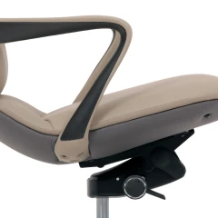 Kancelářské křeslo, šedá ekokůže, houpací mechanismus s aretací ve 4 polohách, kovový kříž, kolečka pro tvrdé povrchy KA-T8426 GREY