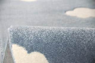 Dětský koberec Mráčky modro-bílý