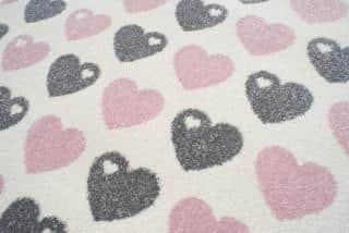 Dětský koberec srdíčka růžovo-stříbrno bílý