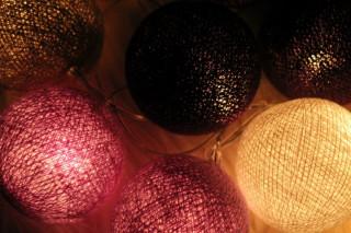 Bavlněné svítící kuličky fialové