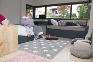 Lorena Canals bio koberec kusový, ručně tkaný Stars Grey-White